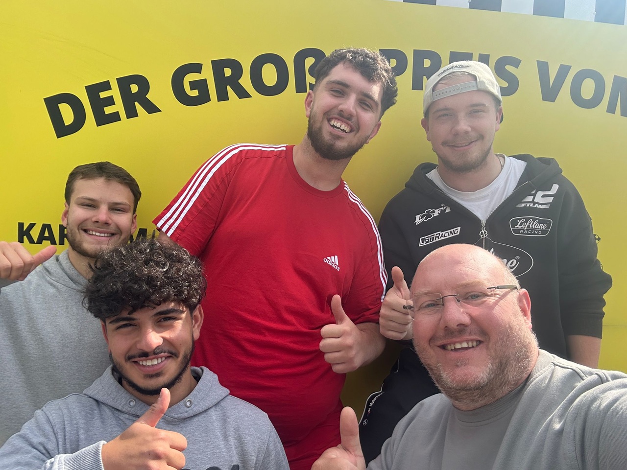 Kartfahren am Alfsee Auf der Zufriedenheitsskala ganz weit vorne! Konstantin, 1. Lehrjahr